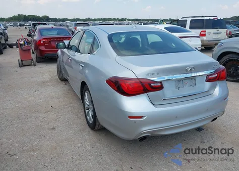 2018 Infiniti Q70 3.7 Luxe from USA, damaged, VIN JN1BY1AP9JM180871